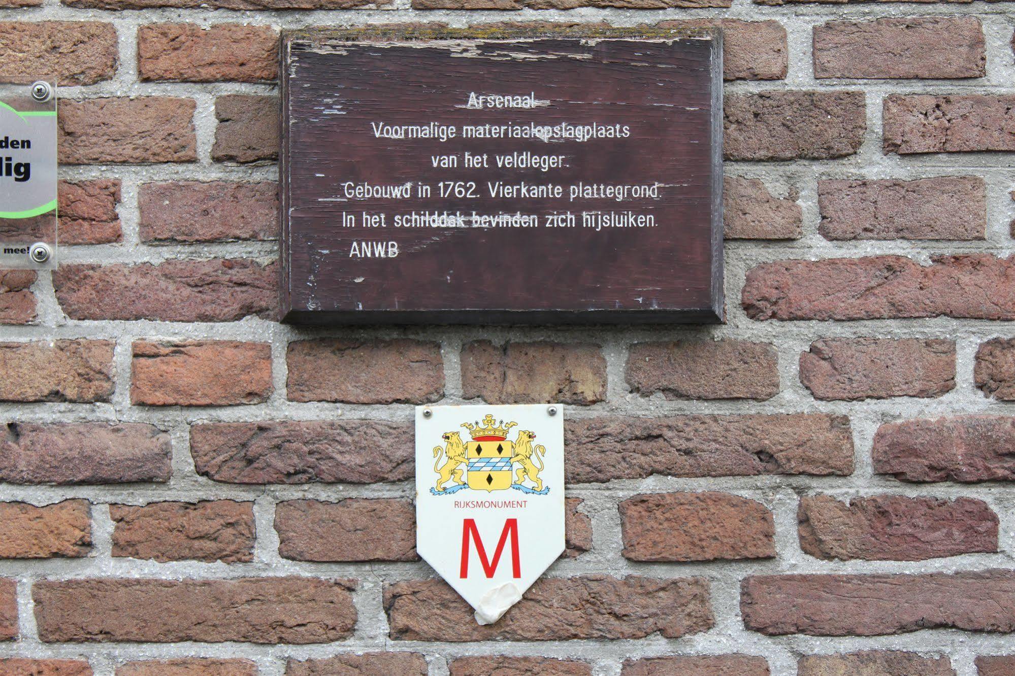 Van Rossum Stadshotel Воерден Екстериор снимка
